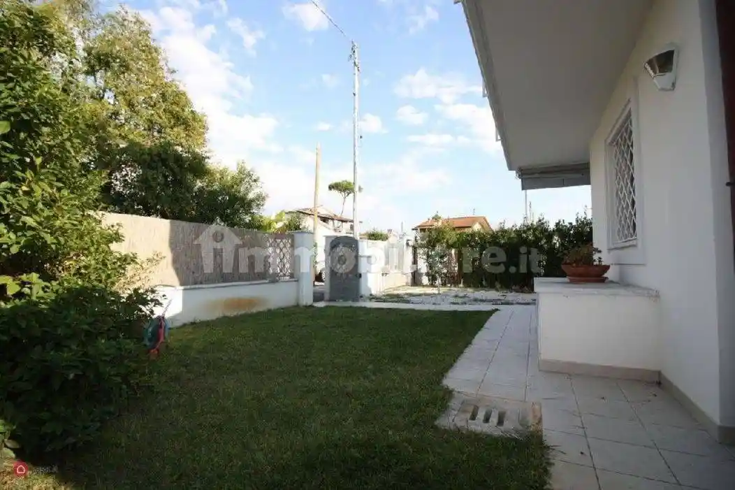 Villa in vendita a Forte dei Marmi