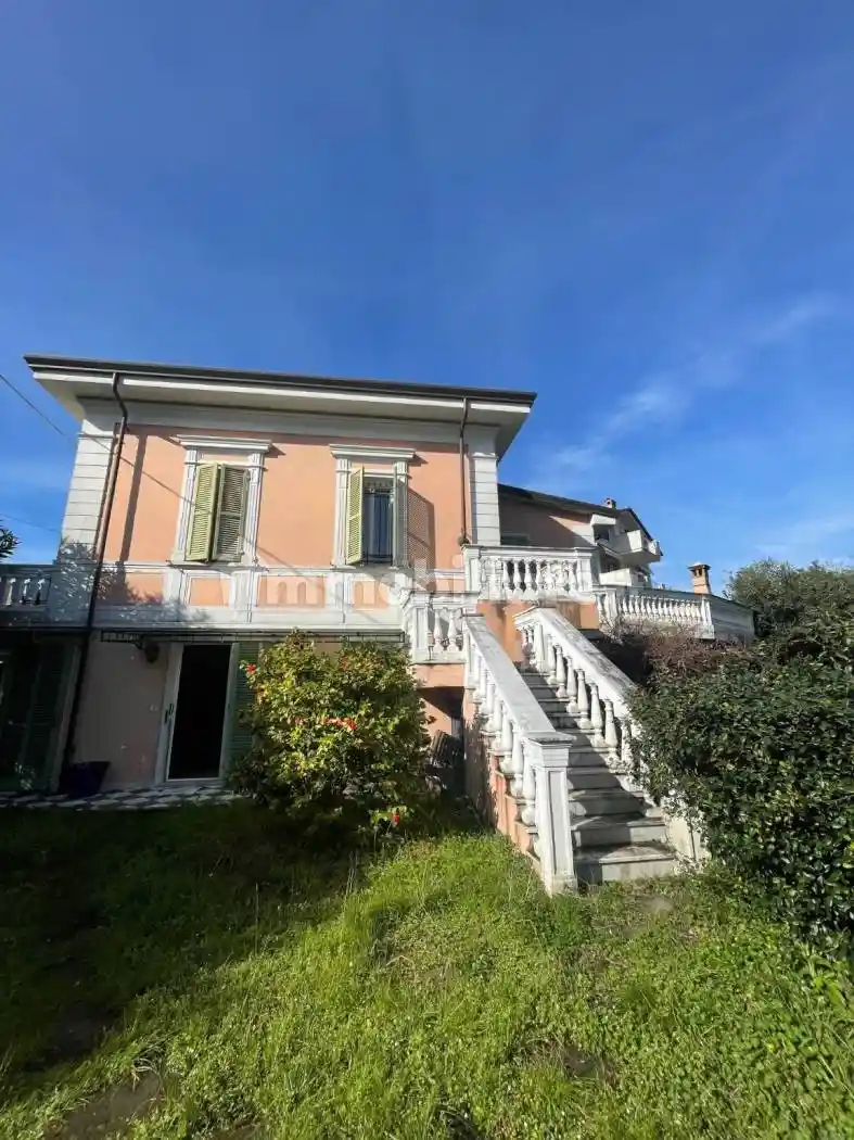 Villetta a schiera in vendita a Carrara