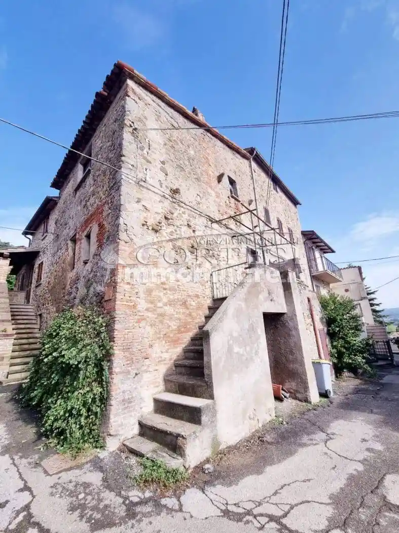 Rustico - Casale in vendita a Città di Castello