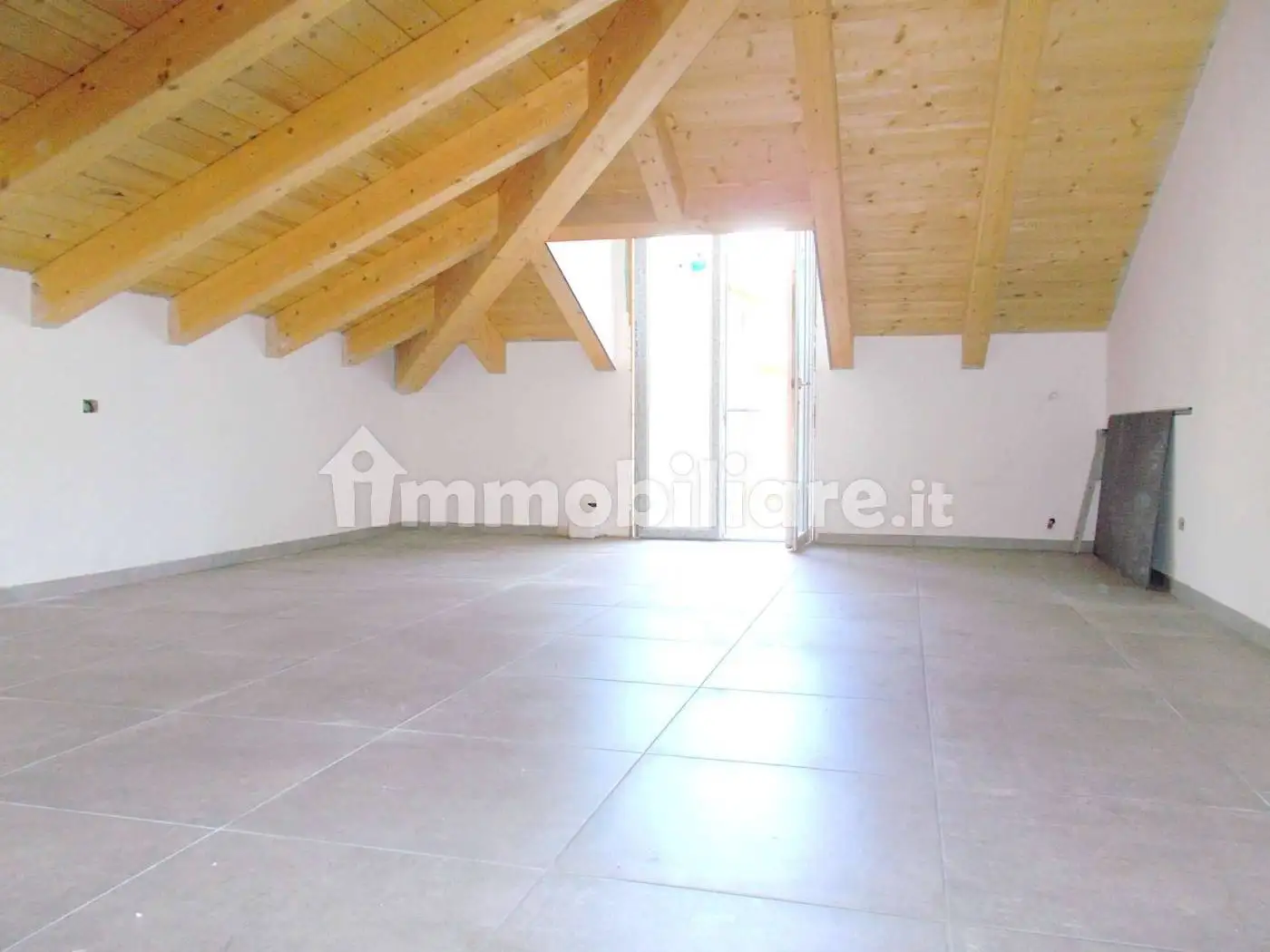 Appartamento nuovo, primo piano, Arienzo - foto 4