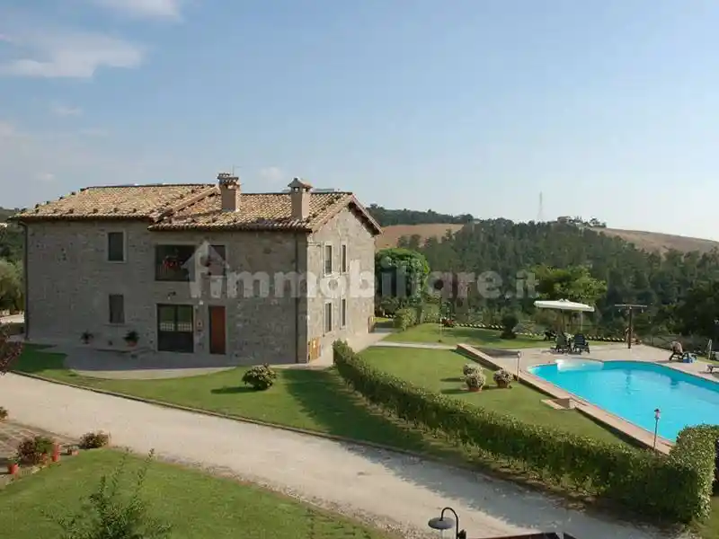 Rustico - Casale in vendita a Montefiascone