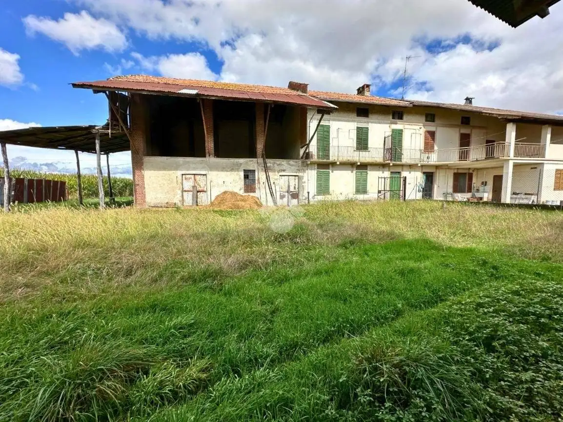 Rustico - Casale in vendita a Carisio
