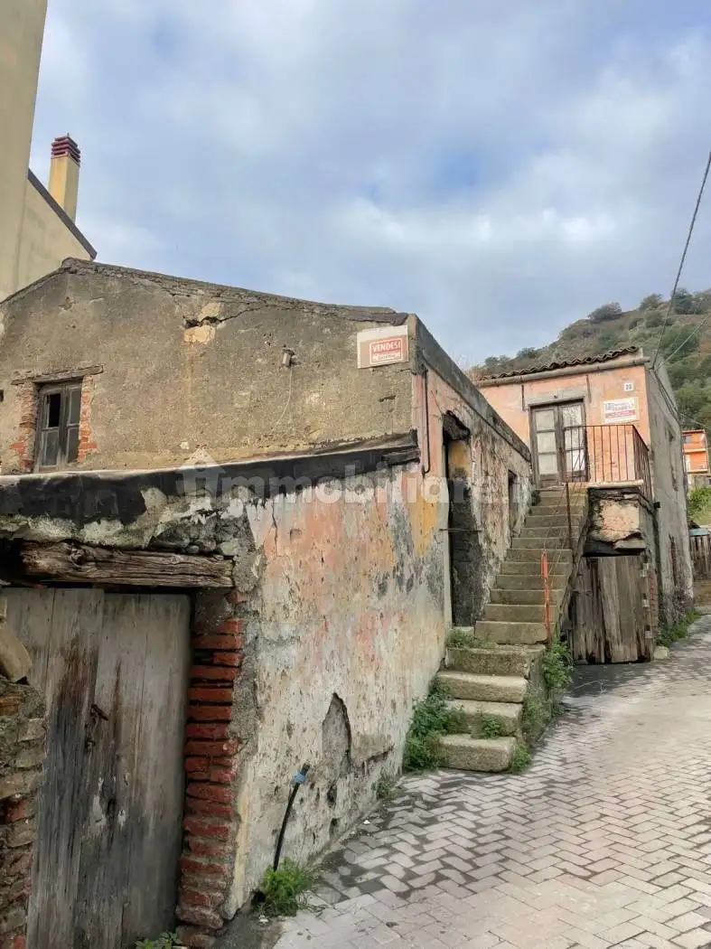Rustico - Casale in vendita a Savoca