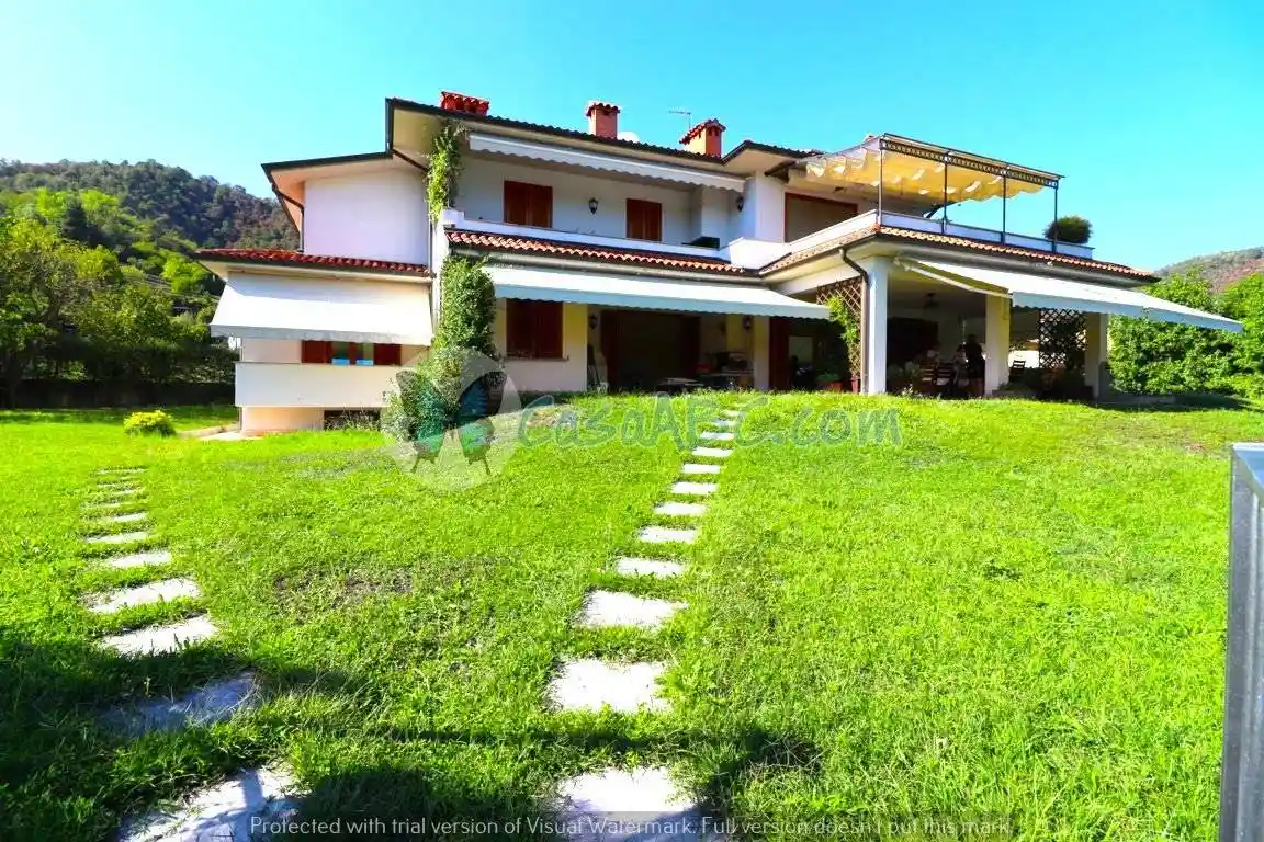 Villa in vendita a Villongo
