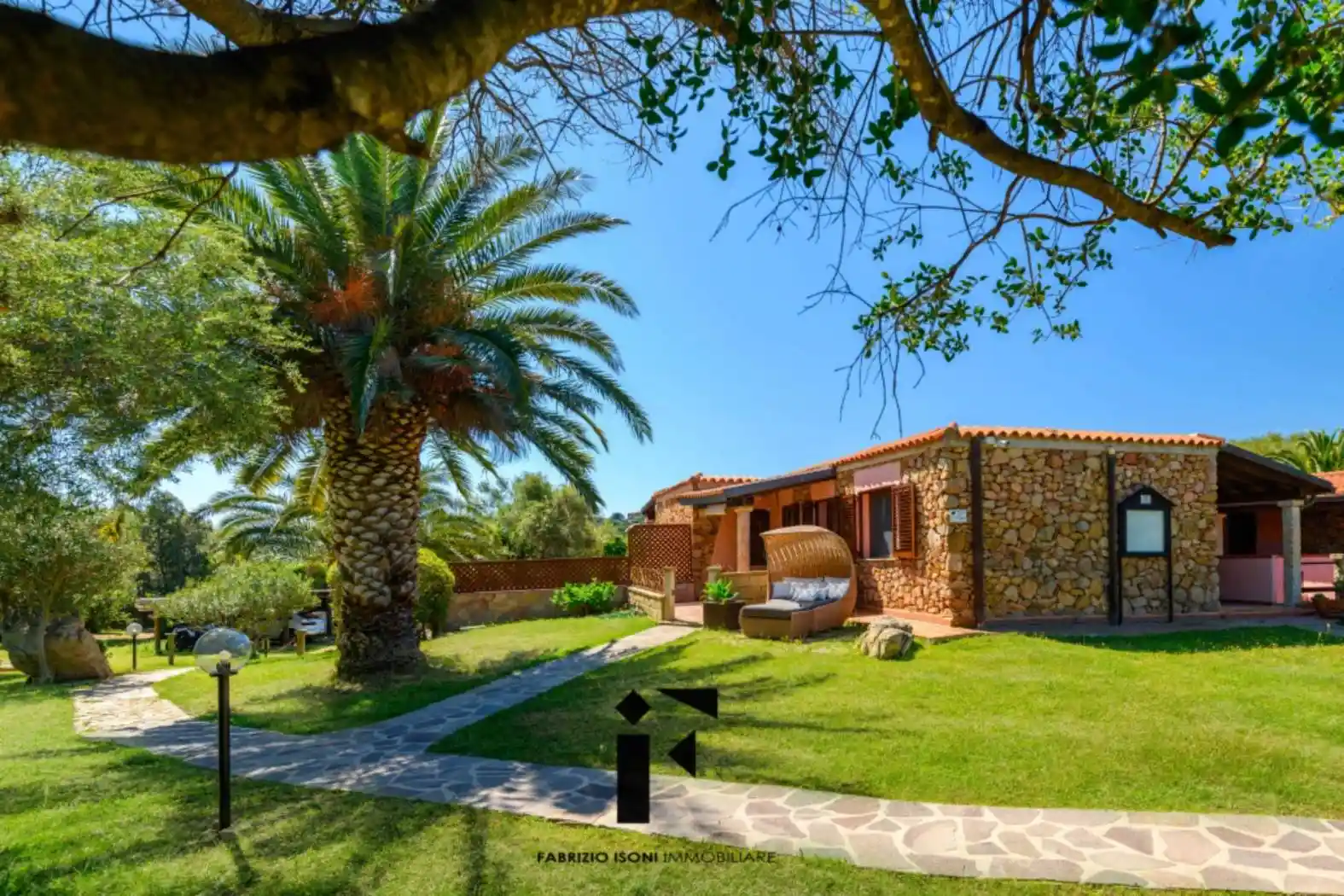 Villa in vendita a Olbia