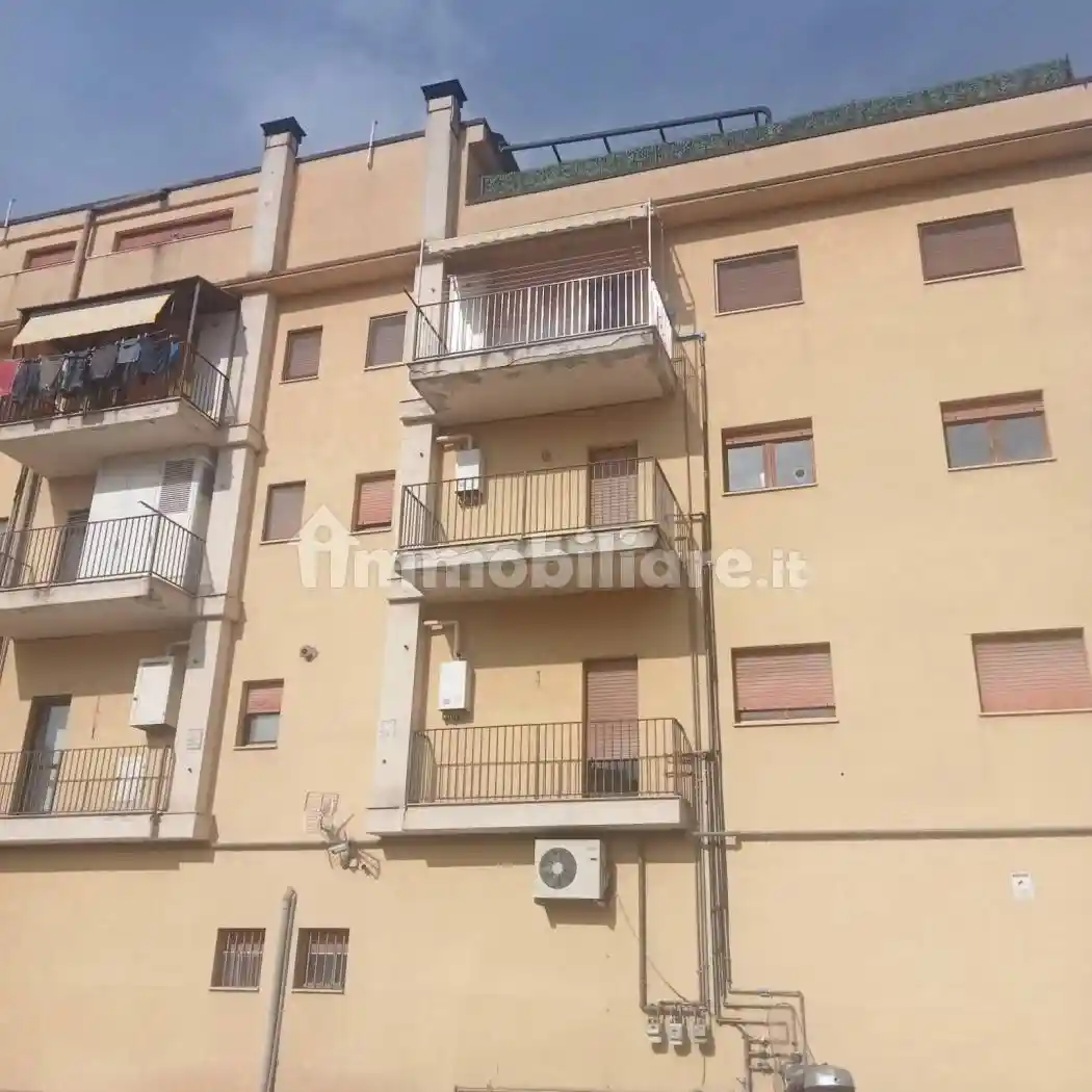 Trilocale via Raoul Follerau, Rione Libertà, Benevento - foto 3