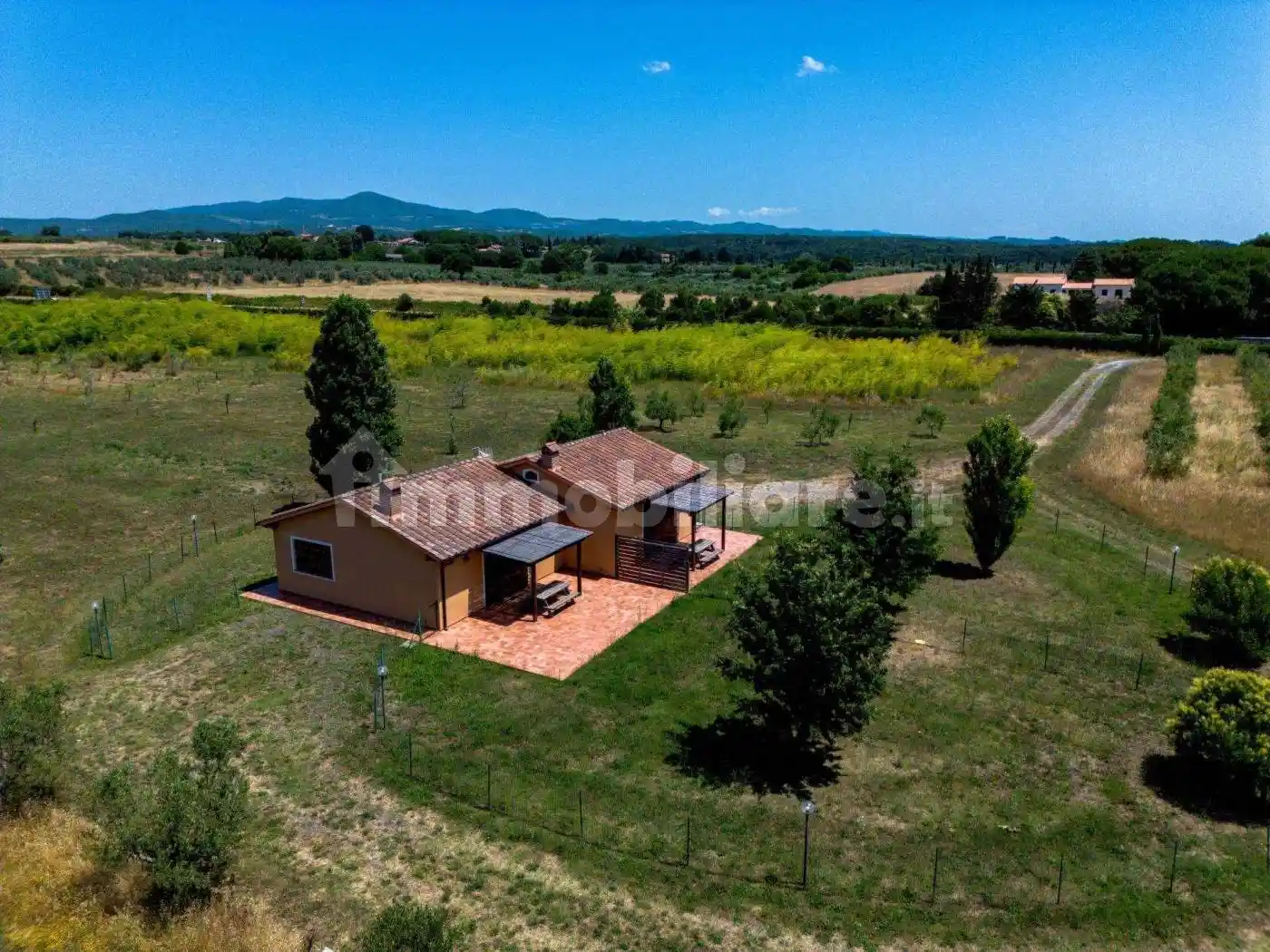 Rustico - Casale in vendita a Cecina