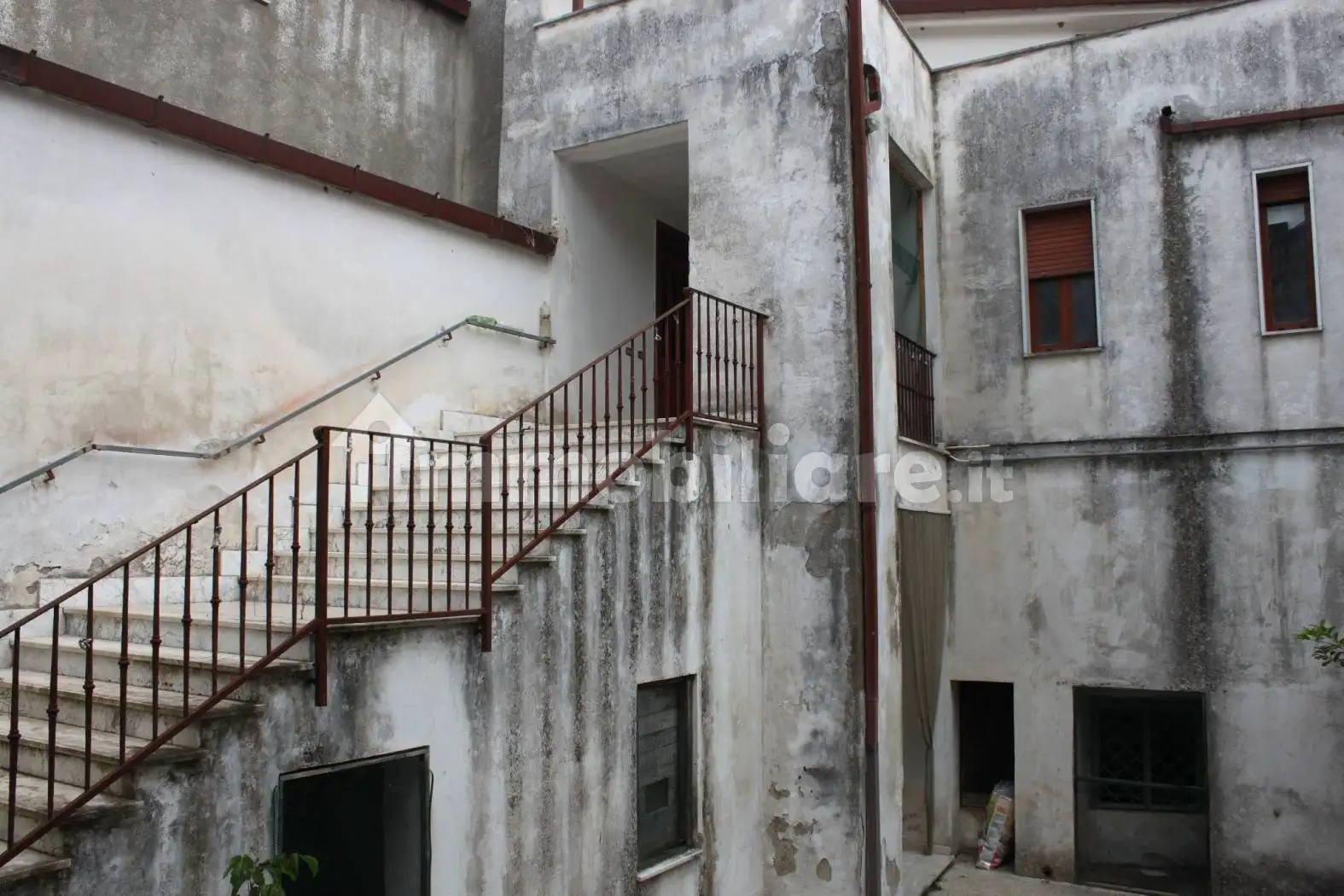 Appartamento in vendita a Dugenta