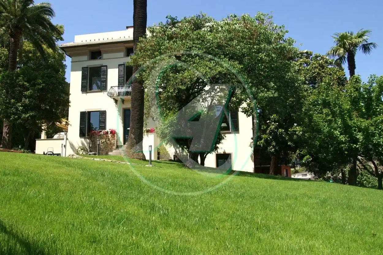 Villa in vendita a Rapallo