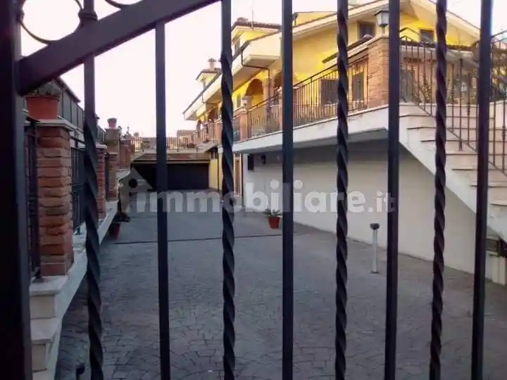 Villetta a schiera in vendita a Guidonia Montecelio