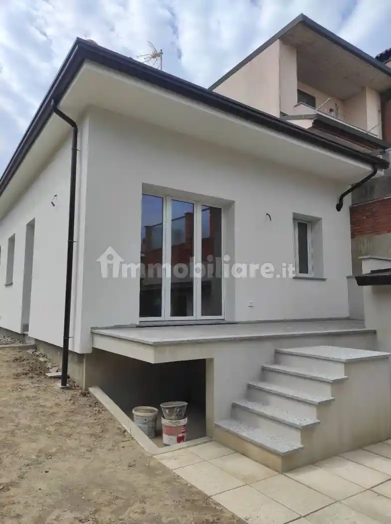 Villa unifamiliare via Umbria 12, Rondo Carducci, Medassino, Voghera - foto 4