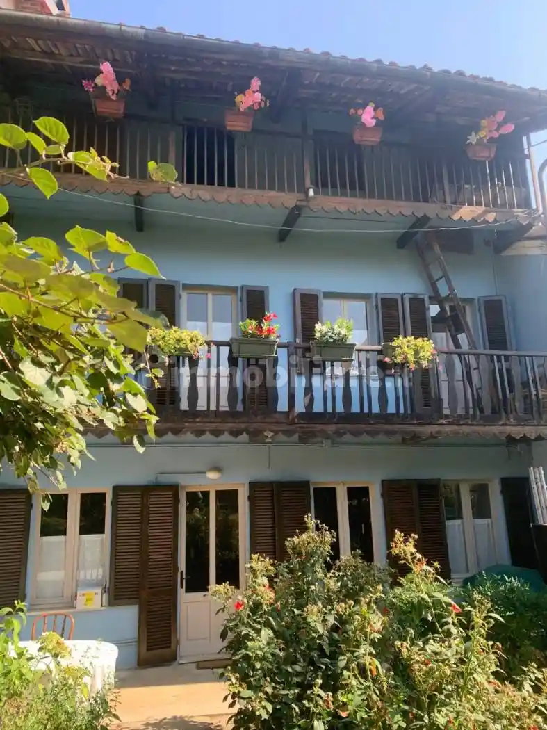 Casa indipendente in vendita a Azeglio