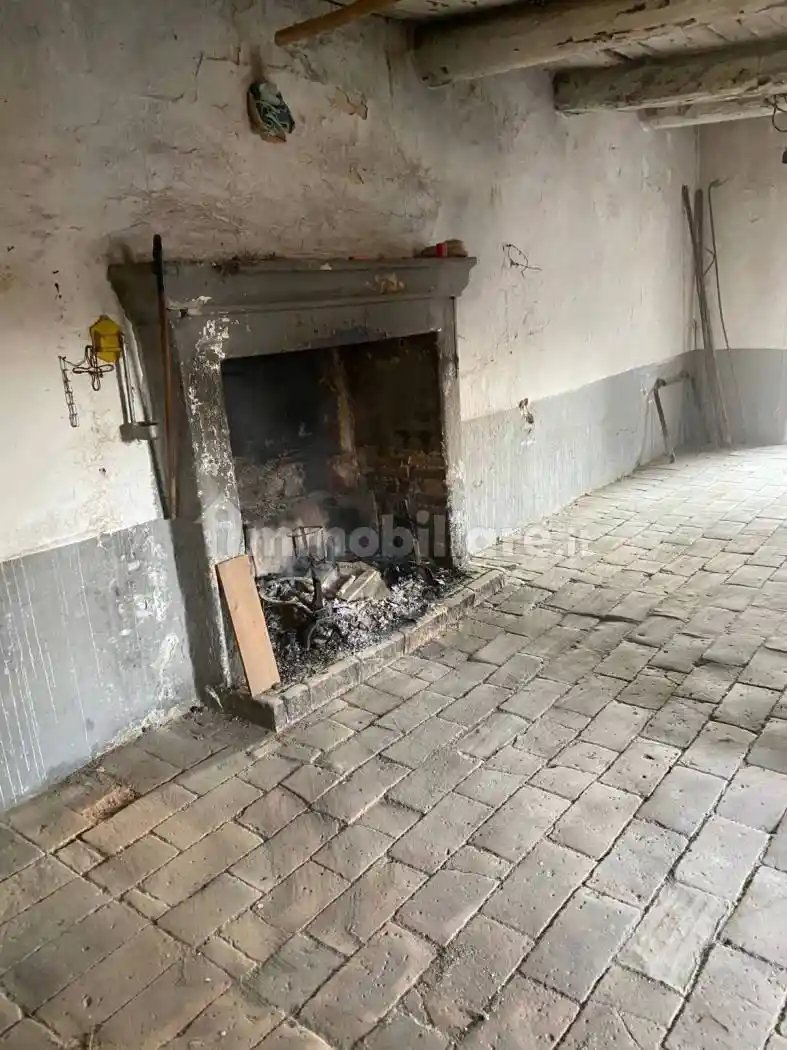 Palazzo - Edificio in vendita a Viterbo