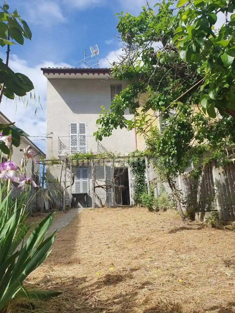 Palazzo - Edificio in vendita a Baldichieri d'Asti