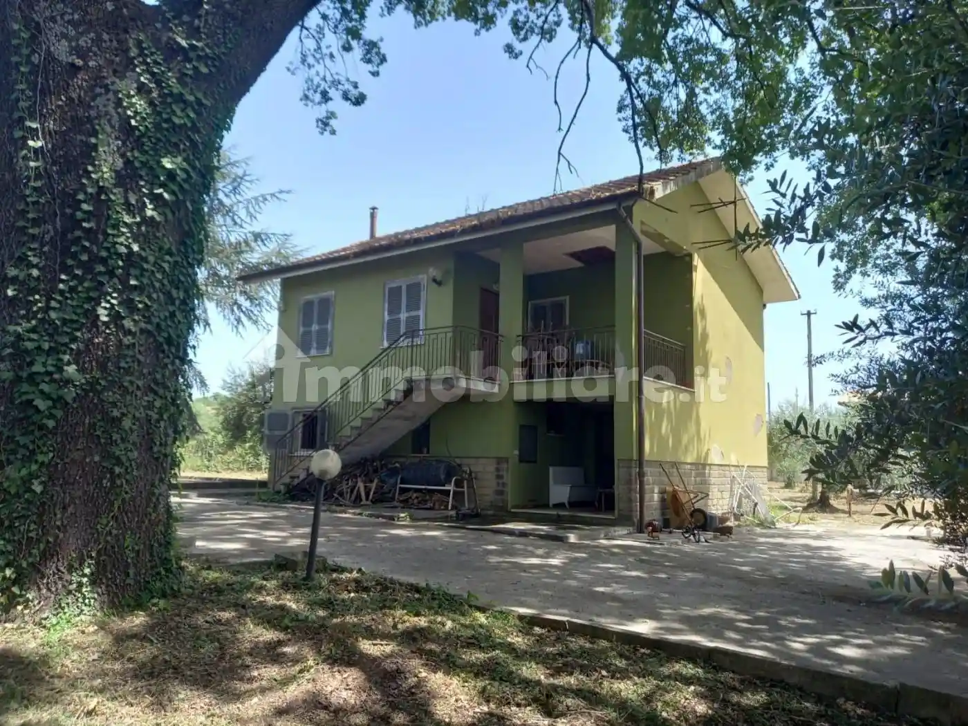 Villa in vendita a Lariano
