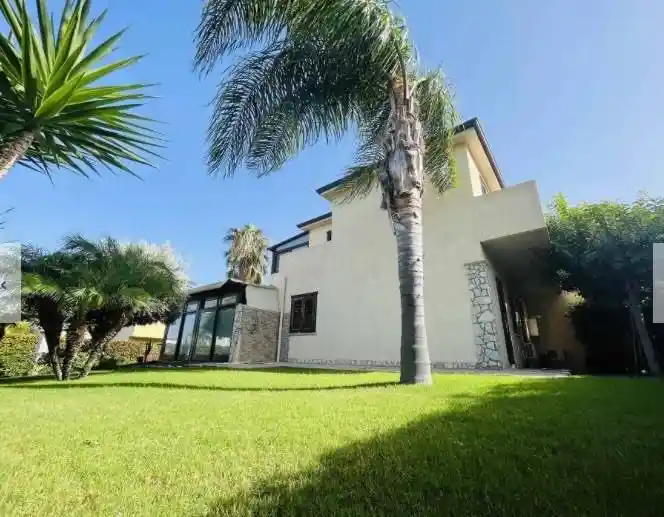 Villa in vendita a Campofelice di Roccella