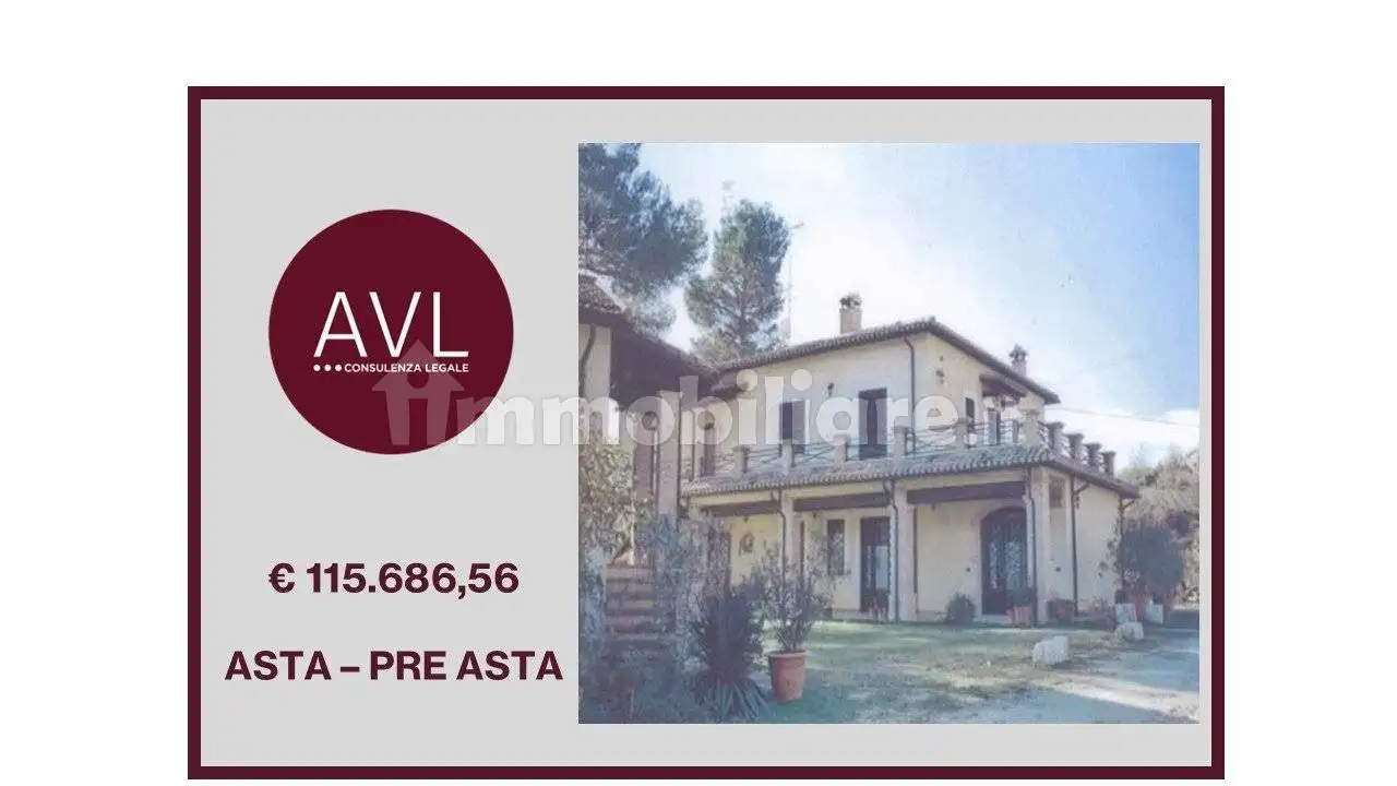 Villa in asta a Vacone