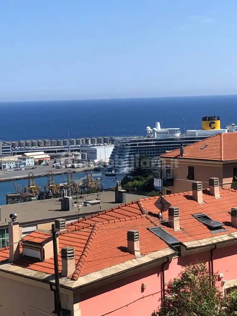 Appartamento in vendita a Savona