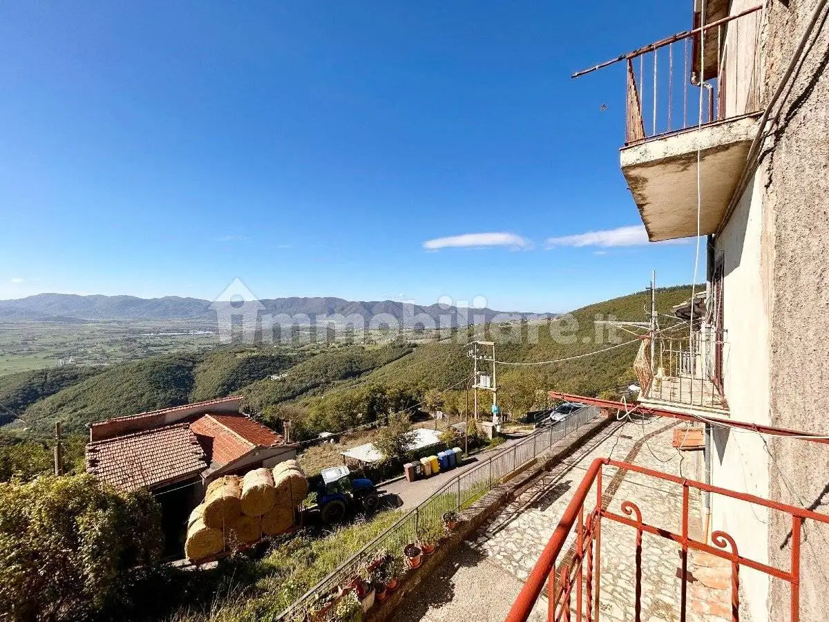 Casa indipendente in vendita a Rivodutri