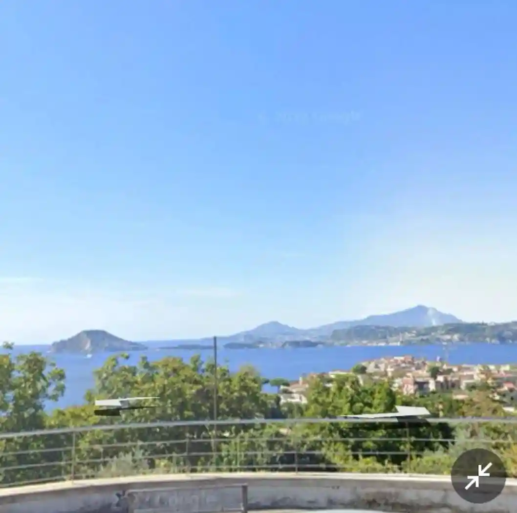 Appartamento in vendita a Pozzuoli