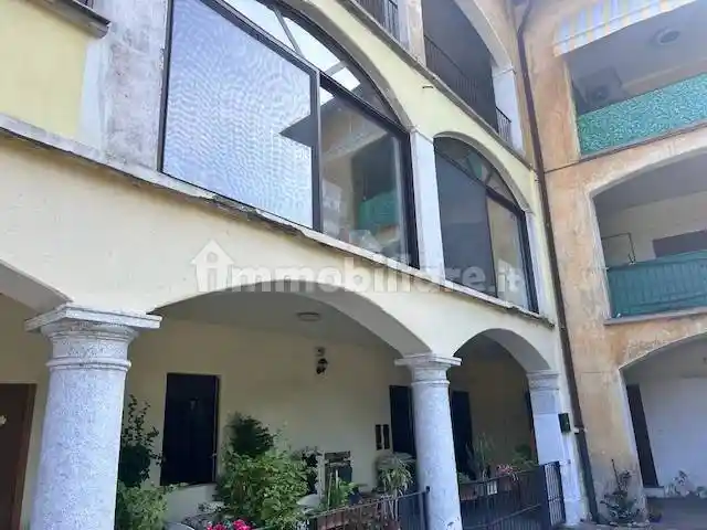 Appartamento in vendita a Malnate