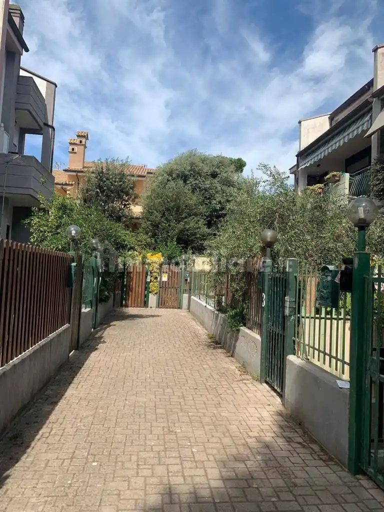 Villetta a schiera in vendita a Fiumicino