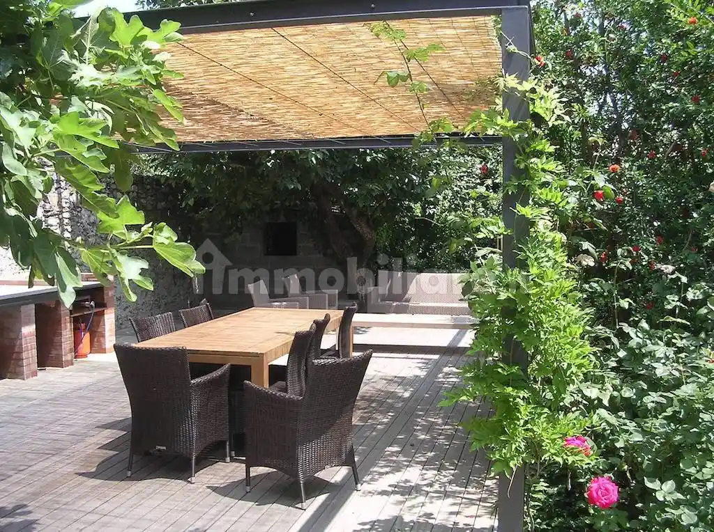 Appartamento in affitto a Arona