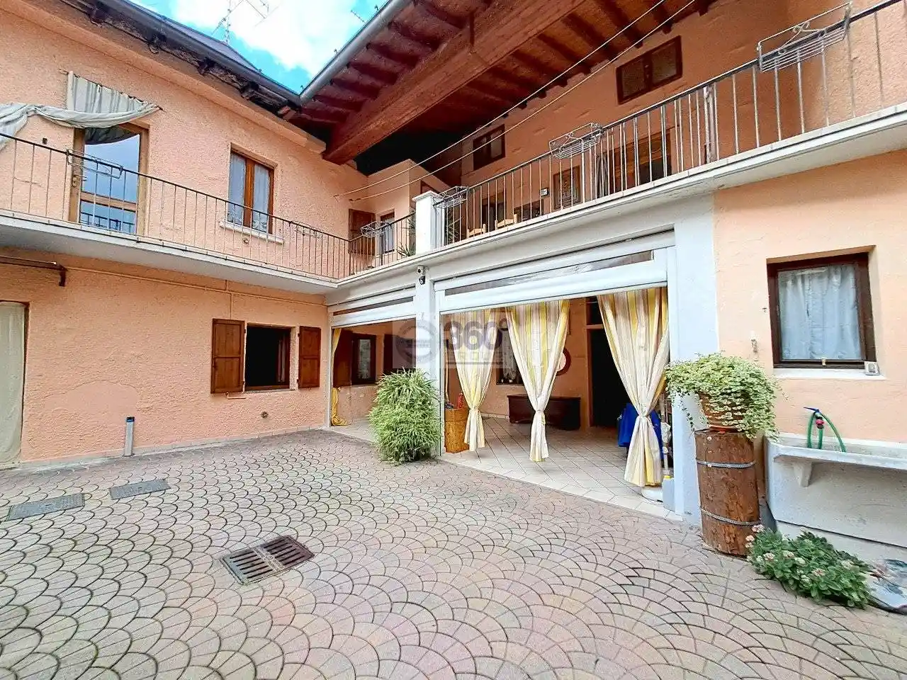 Casa indipendente in vendita a Provaglio d'Iseo