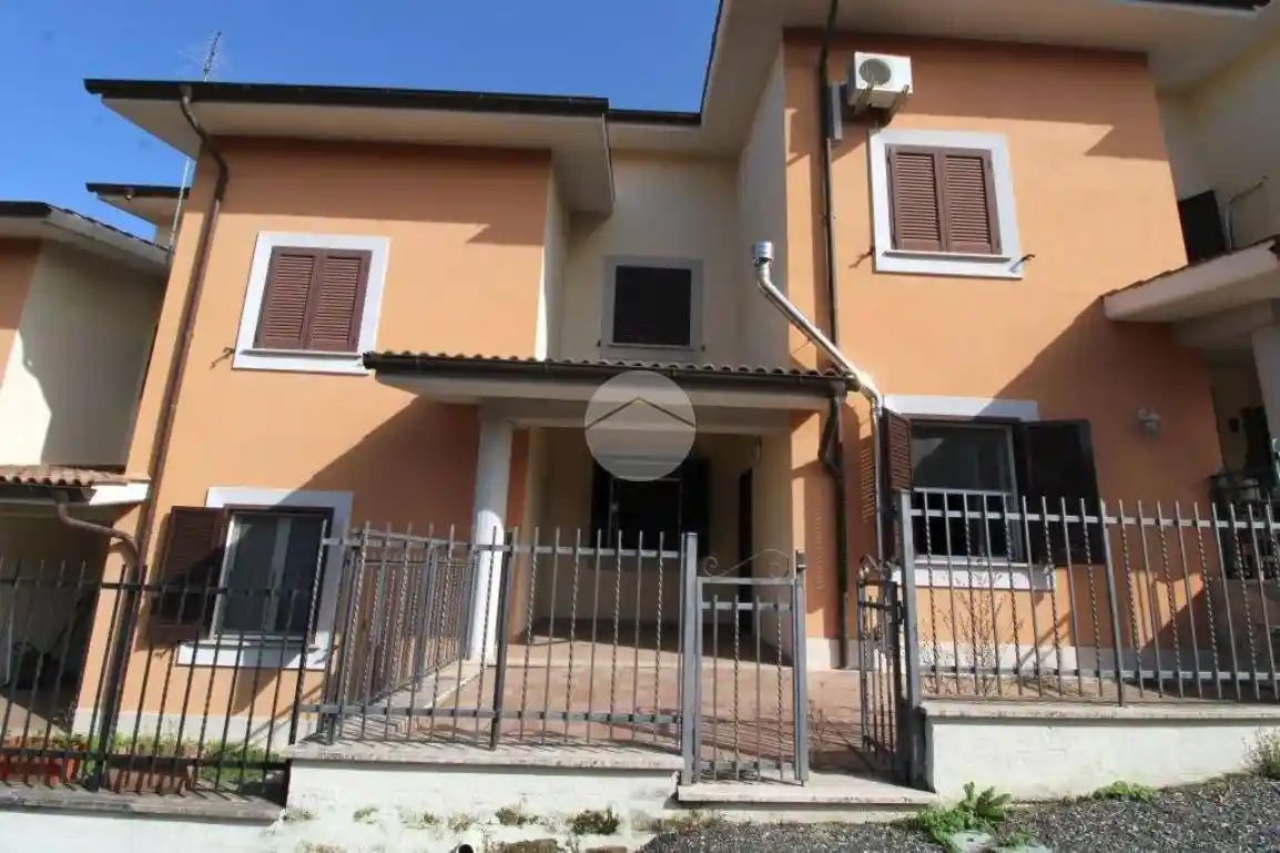 Villetta a schiera in vendita a Nerola