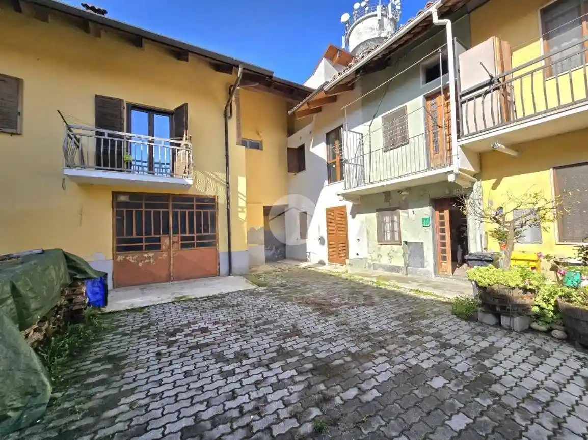 Casa indipendente in vendita a Lombardore