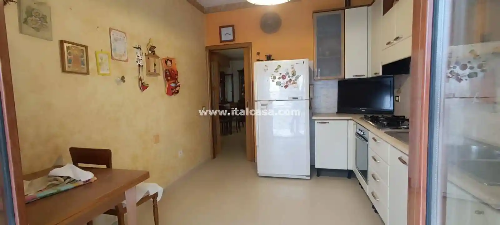 Trilocale via Cappuccini, Centro, Crotone - foto 2