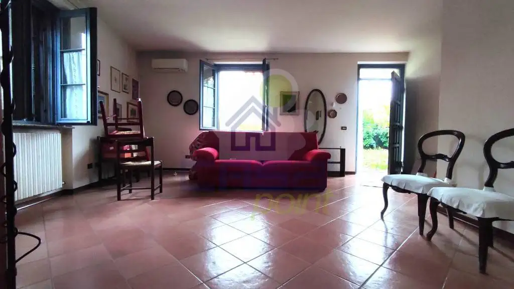 Casa indipendente in vendita a Corno Giovine