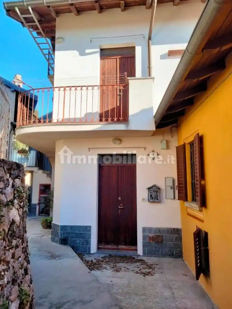 Appartamento in vendita a Caravate