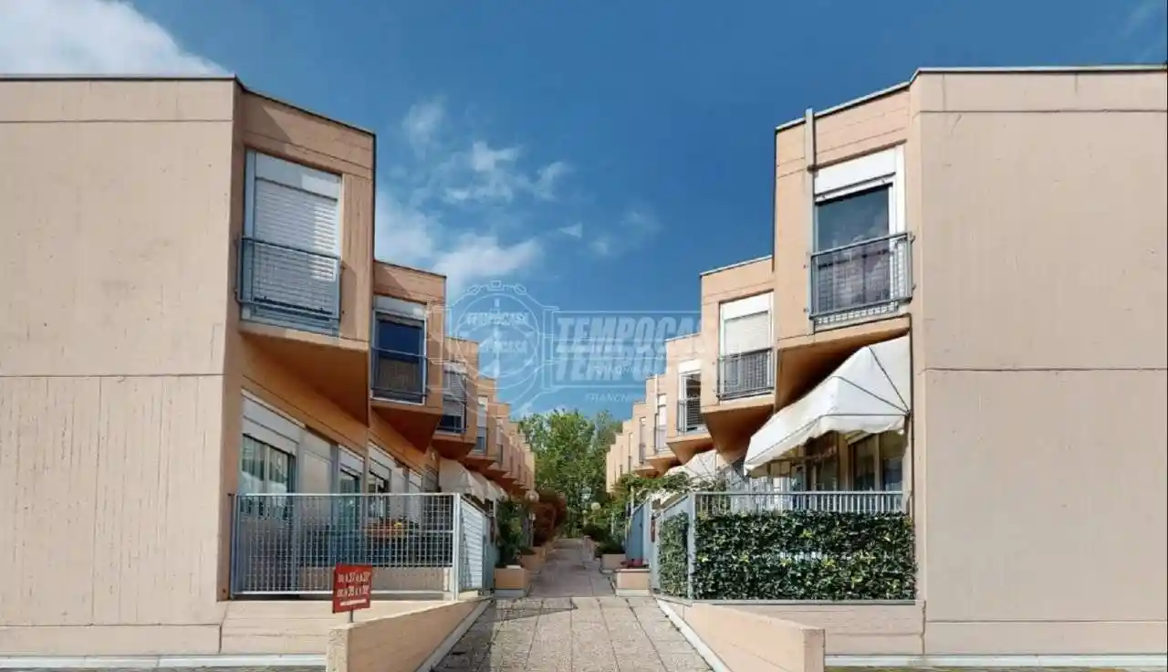 Villetta a schiera - foto 2