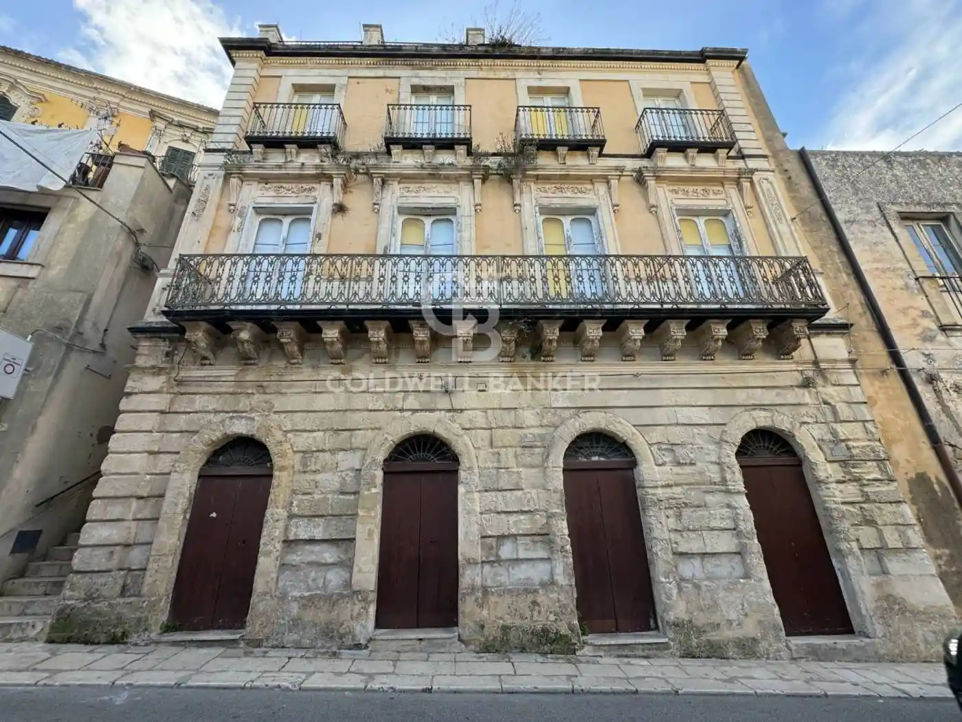 Palazzo - Edificio in vendita a Ragusa