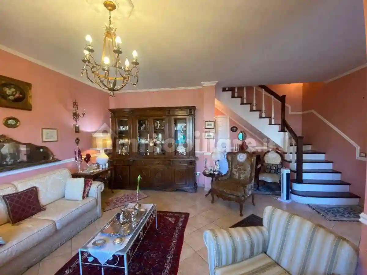 Villetta a schiera - foto 2