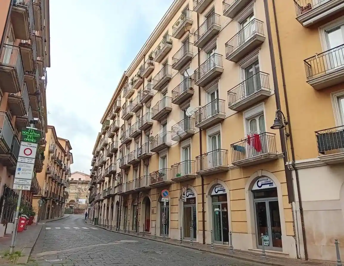 Loft corso Umberto I 41, Centro Storico, Avellino - foto 2