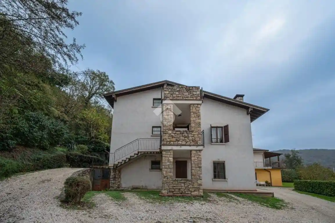 Appartamento in vendita a Botticino