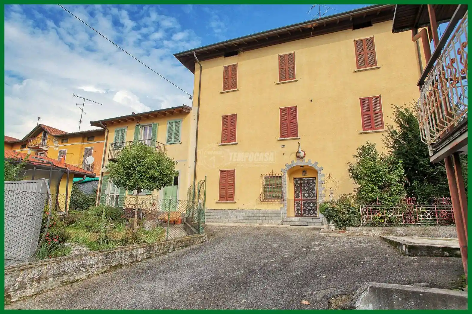 Palazzo - Edificio in vendita a Varese