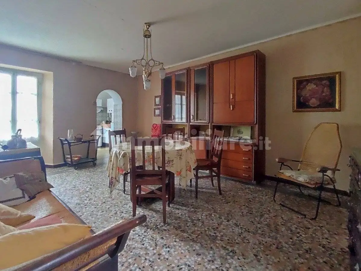 Appartamento in vendita a Vestignè