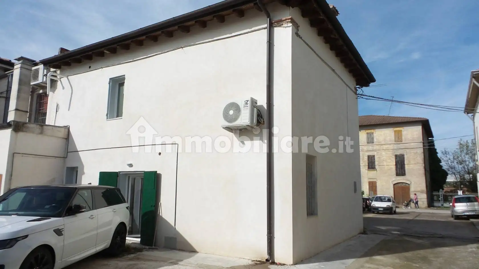 Villa in vendita a Cento