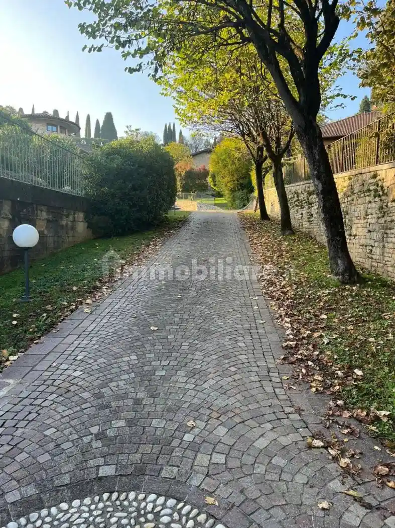 Villetta a schiera in vendita a Mozzo