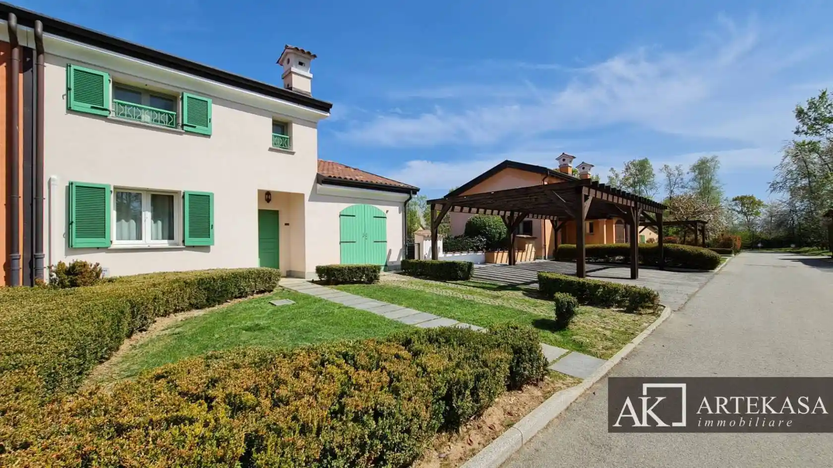 Villa in vendita a Bogogno