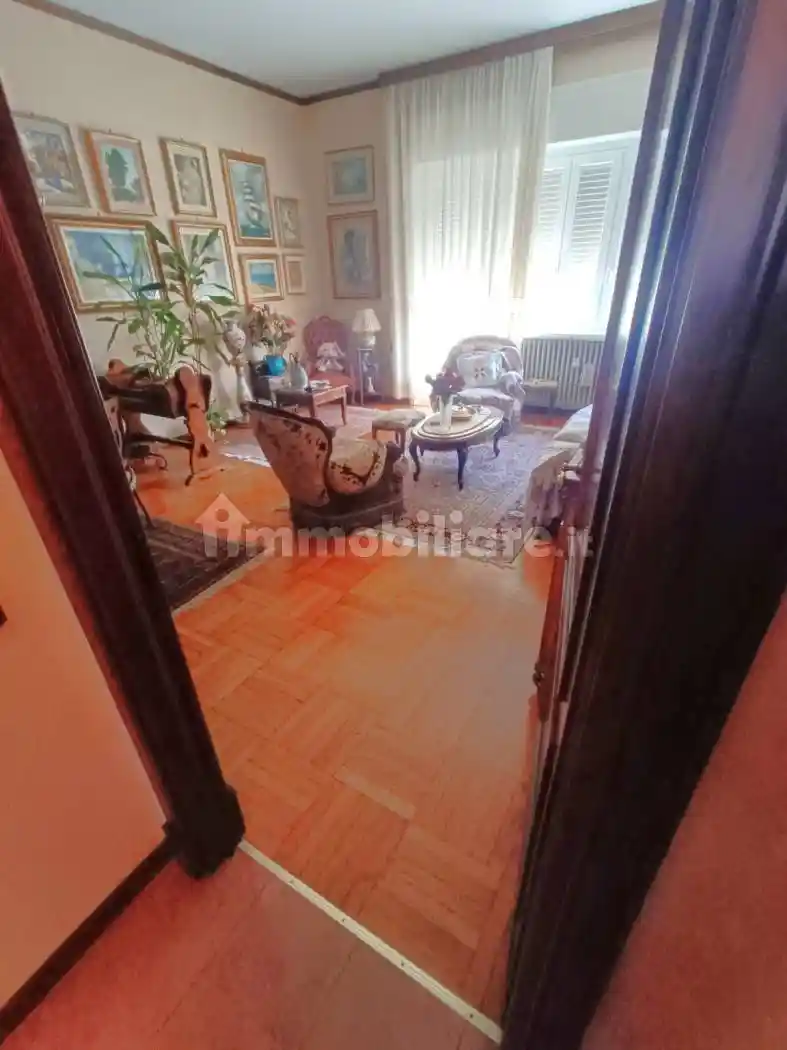 Trilocale piazza Irnerio 8, Washington, Milano - foto 2