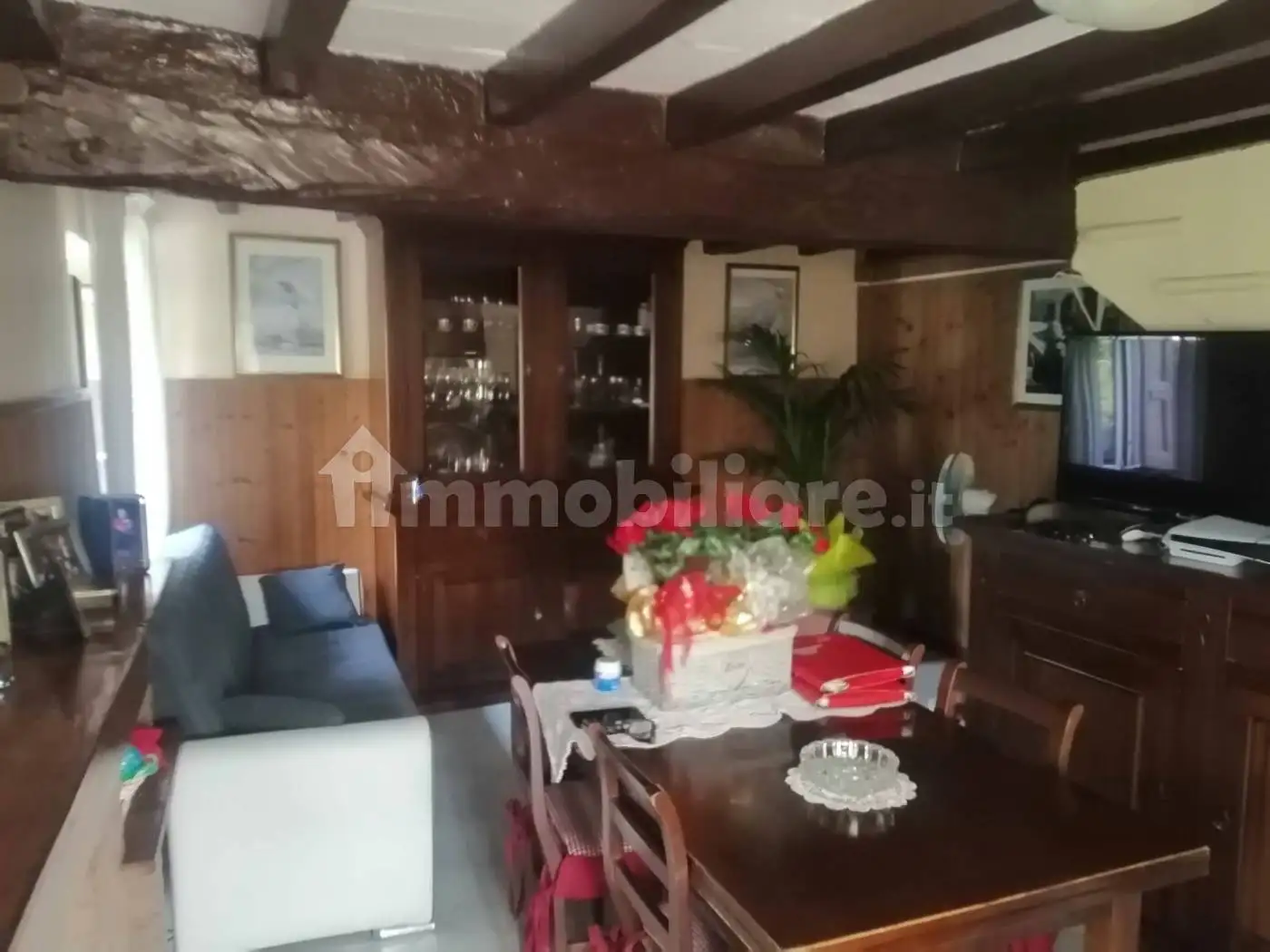 Palazzo - Edificio in vendita a Baiso