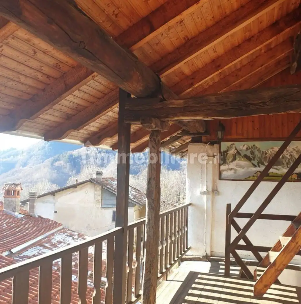 Rustico via Rivò 28, Coggiola