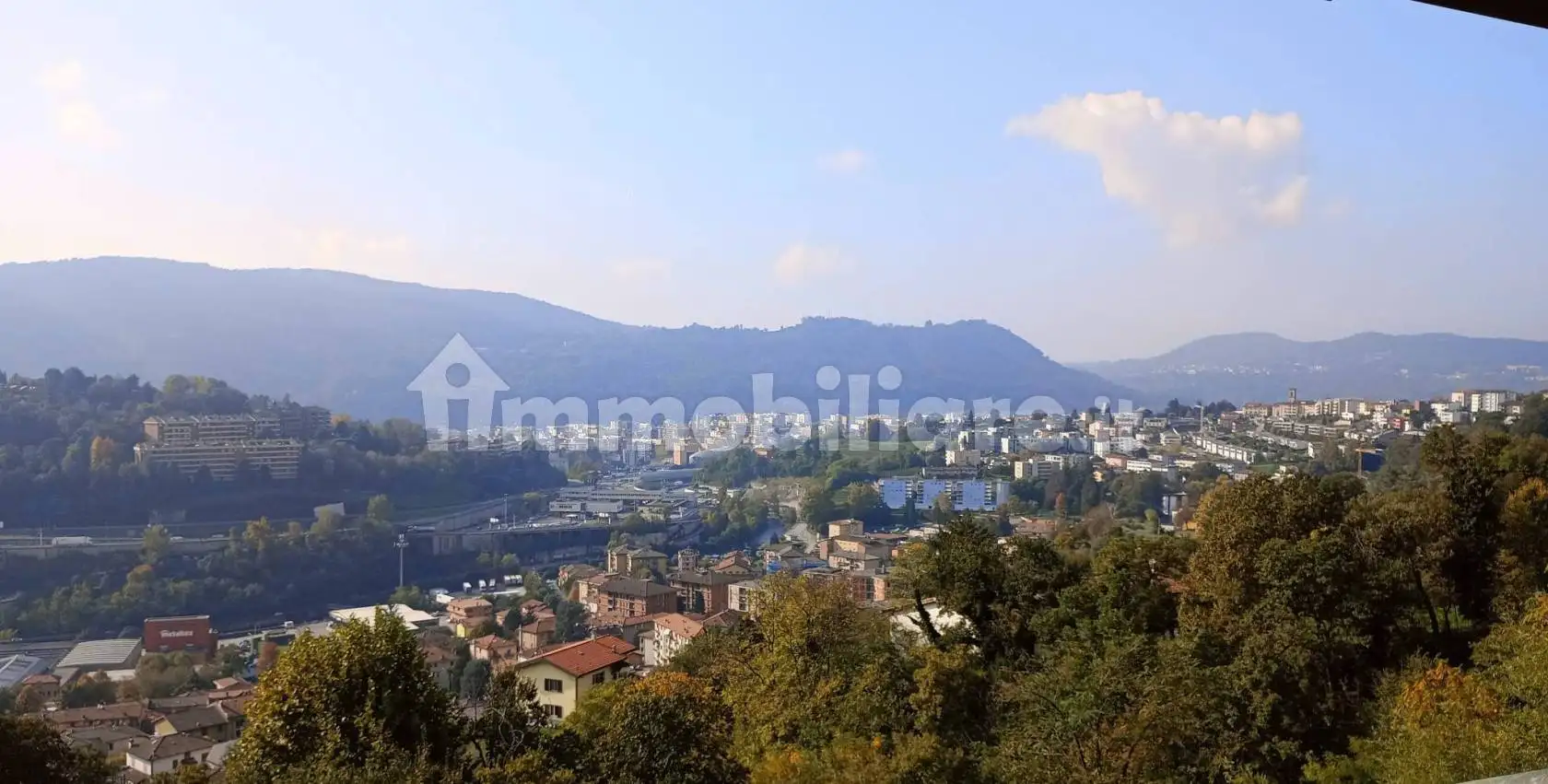 Villa in vendita a Maslianico