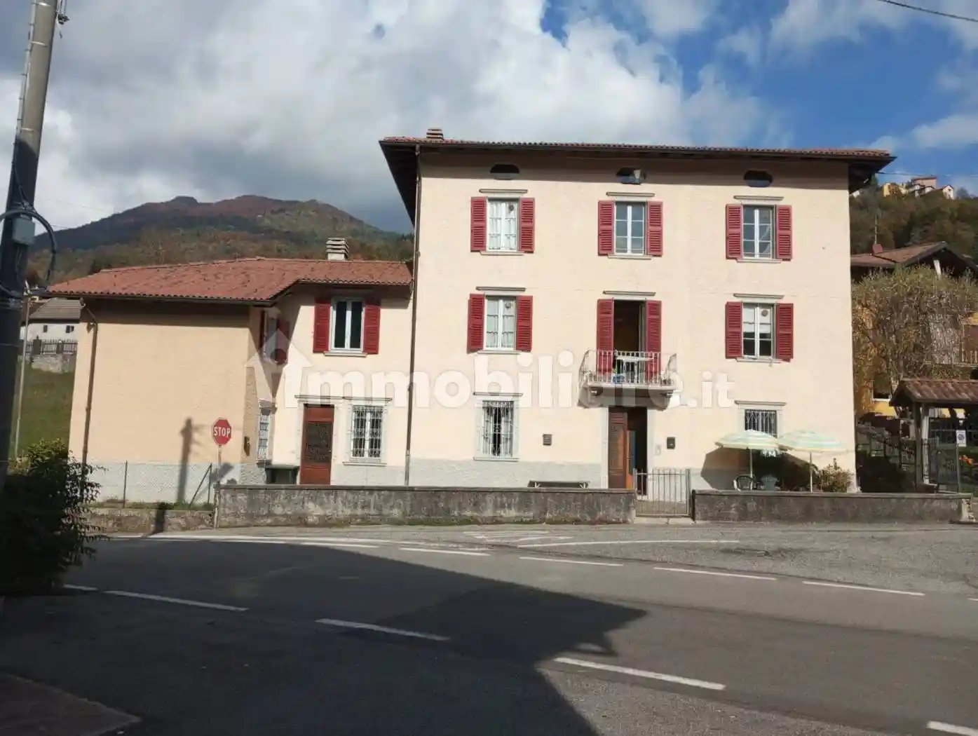 Palazzo - Edificio in vendita a Taleggio