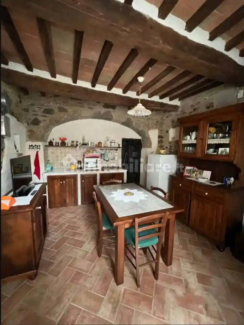 Appartamento in vendita a Seggiano