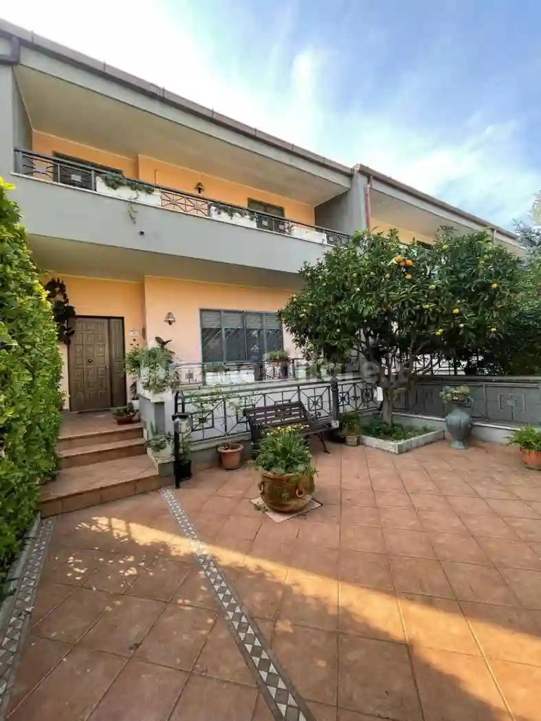 Villetta a schiera - foto 2